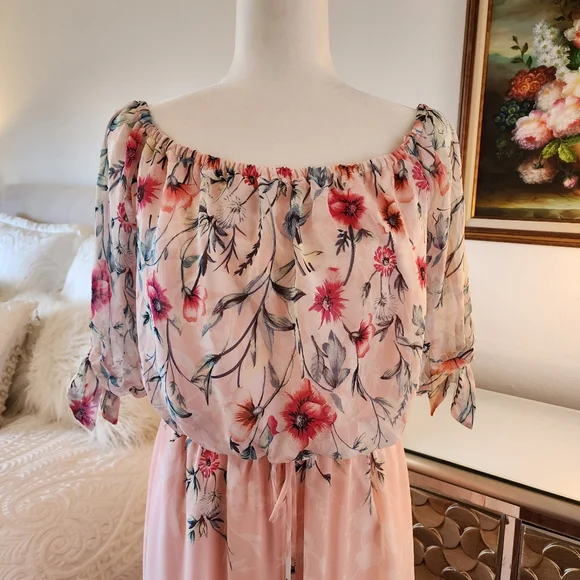 City Studio Empire Waist Sheer Floral Maxi Dress w Cold Shoulder Sleeves - Picture 3 of 8